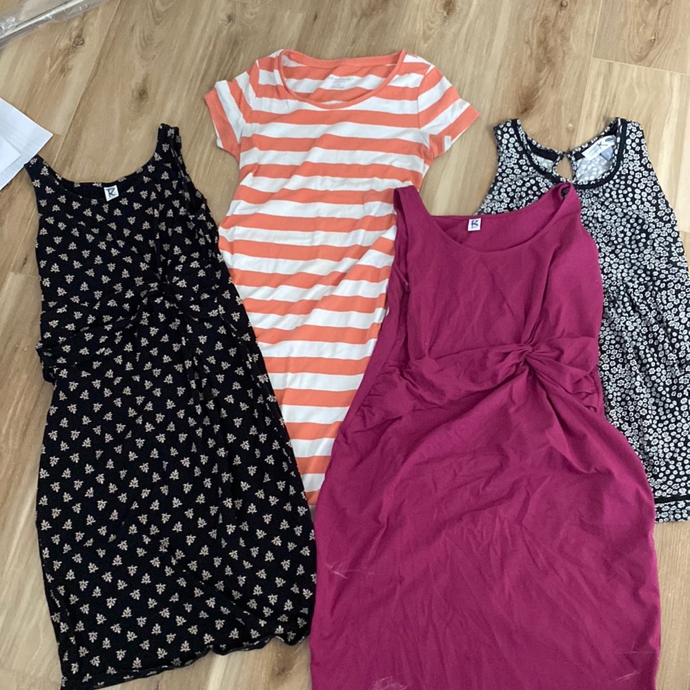 Maternity clothing